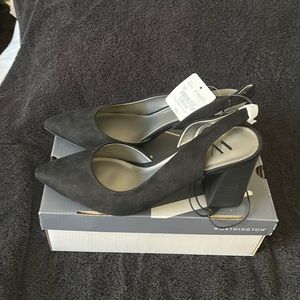 Worthington black slingbacks